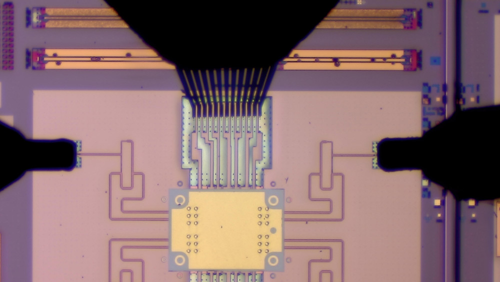 Imec integrates InP chiplet on 300mm RF silicon interposer, yielding 0.1dB insertion loss at 140GHz